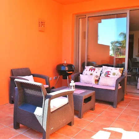 Excellent Holiday With Pool View Apartment Estepona